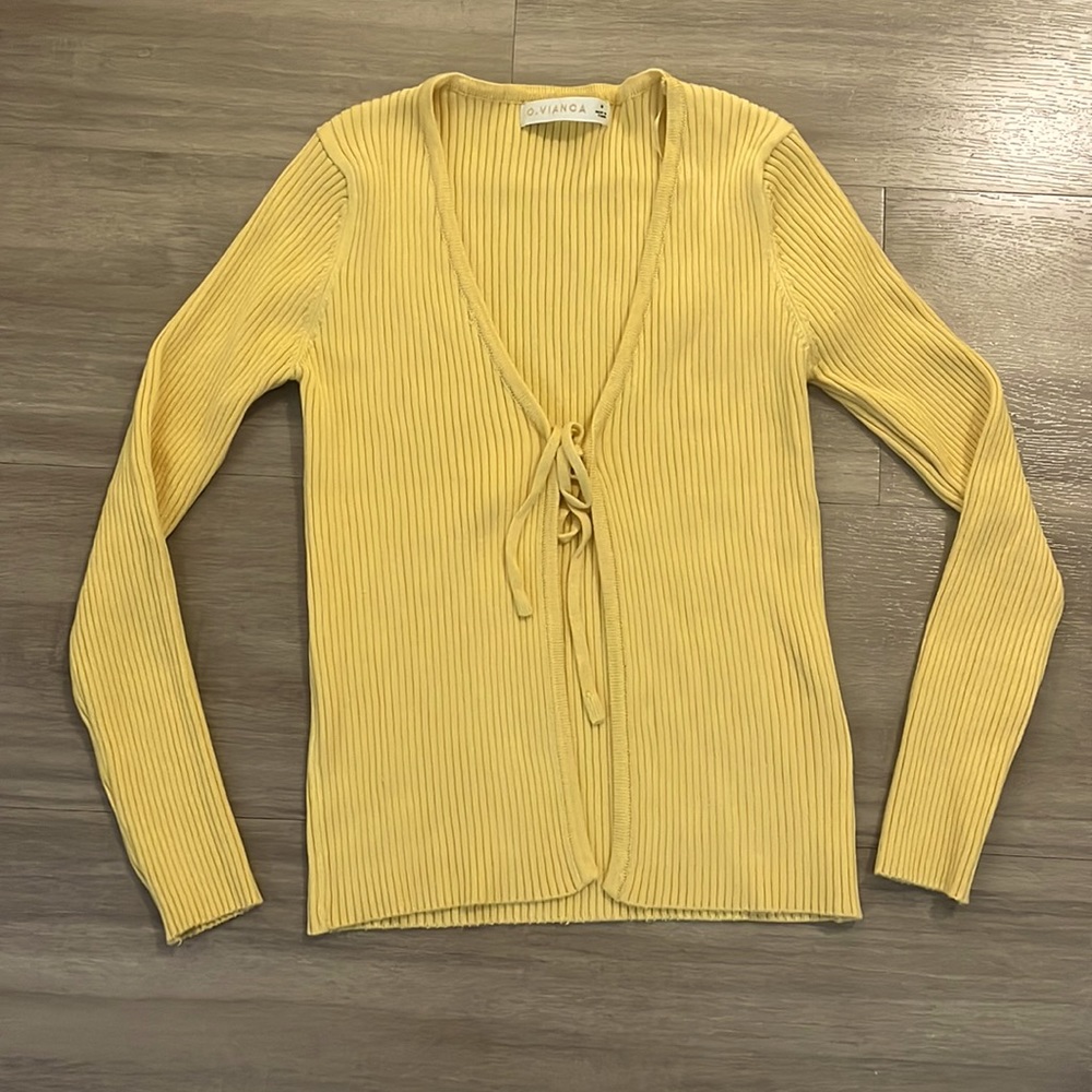 Yellow knit